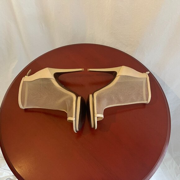 BCBG MAXAZRIA NUDE MESH PEEPTOE ANKLE BOOTIE 9.5 NEW - Picture 8 of 12